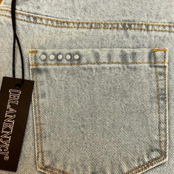 Blank NYC "The Perry" Mom Short Light Wash High Rise Cuffed Hem Women's 26 - Picture 10 of 12
